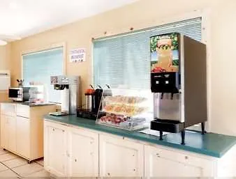 Knights Motel 2*