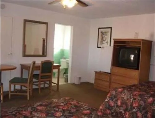 Knights Motel 2*